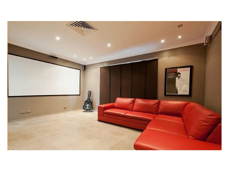 3 Wisemans Court, Helensvale QLD 4212