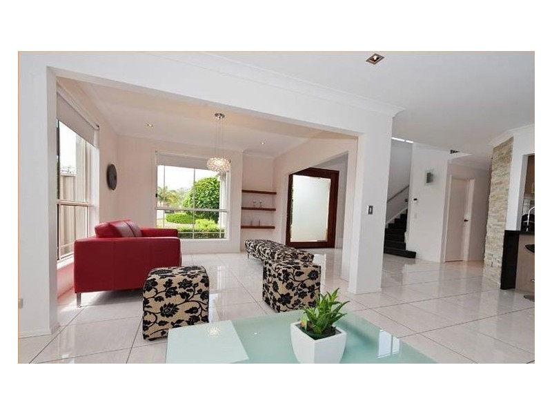 3 Wisemans Court, Helensvale QLD 4212