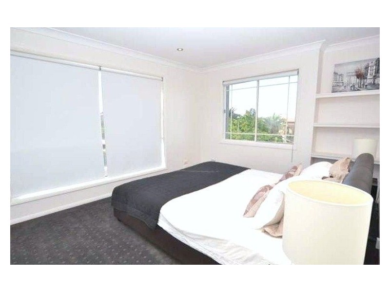 3 Wisemans Court, Helensvale QLD 4212