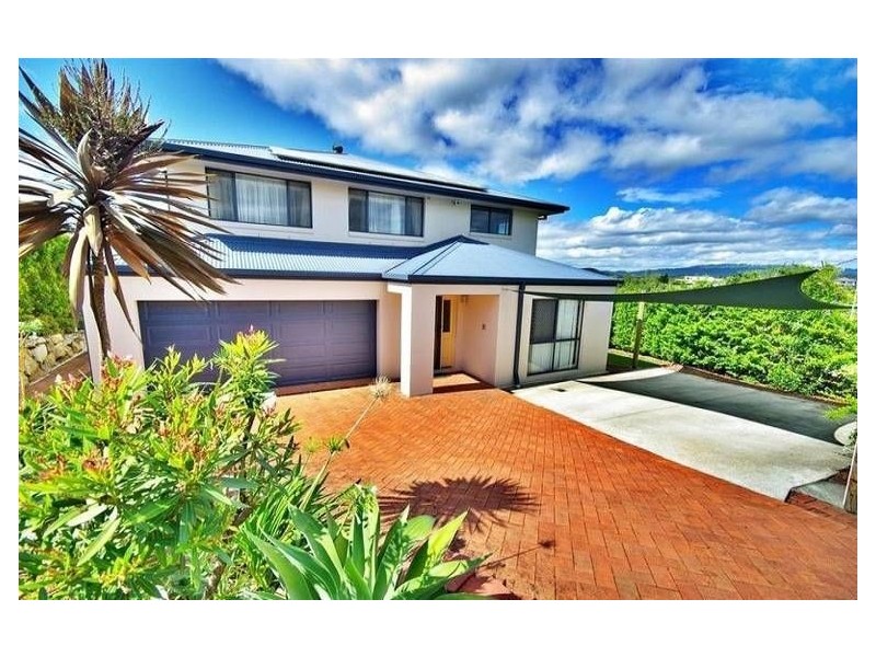 21 Hillary Circuit, Pacific Pines QLD 4211