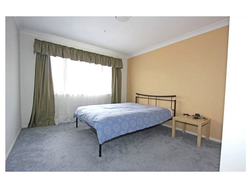 21 Hillary Circuit, Pacific Pines QLD 4211