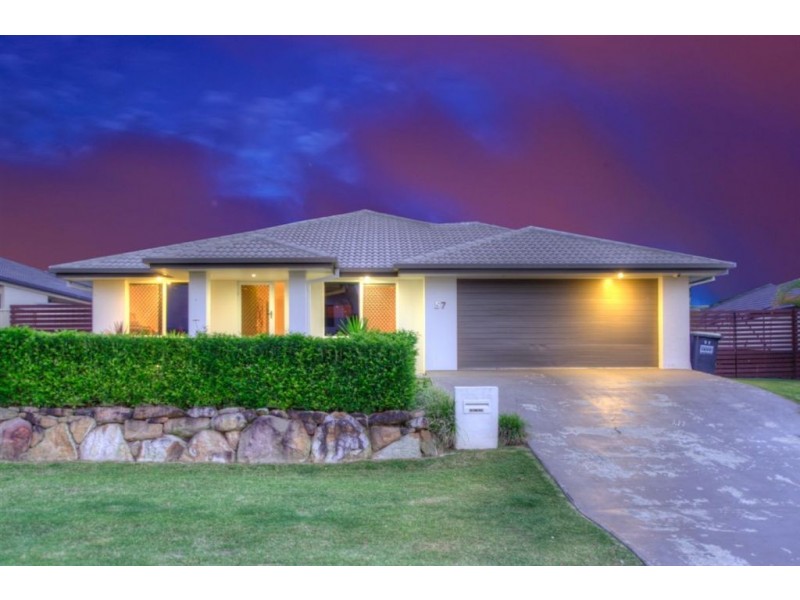 57 Highcrest Circuit, Molendinar QLD 4214