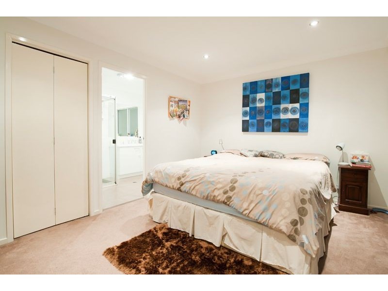 57 Highcrest Circuit, Molendinar QLD 4214