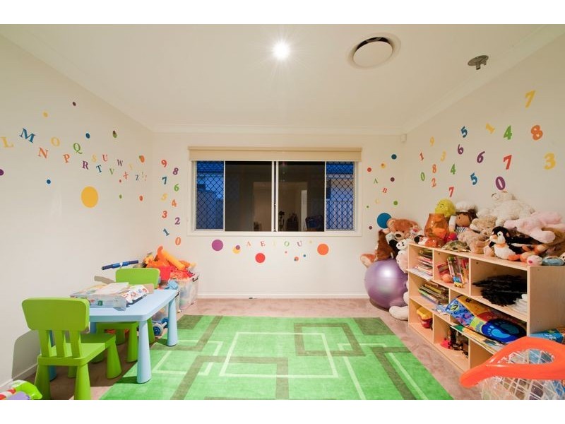 57 Highcrest Circuit, Molendinar QLD 4214