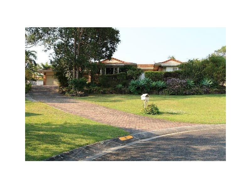 6 Kings Park Court, Oxenford QLD 4210