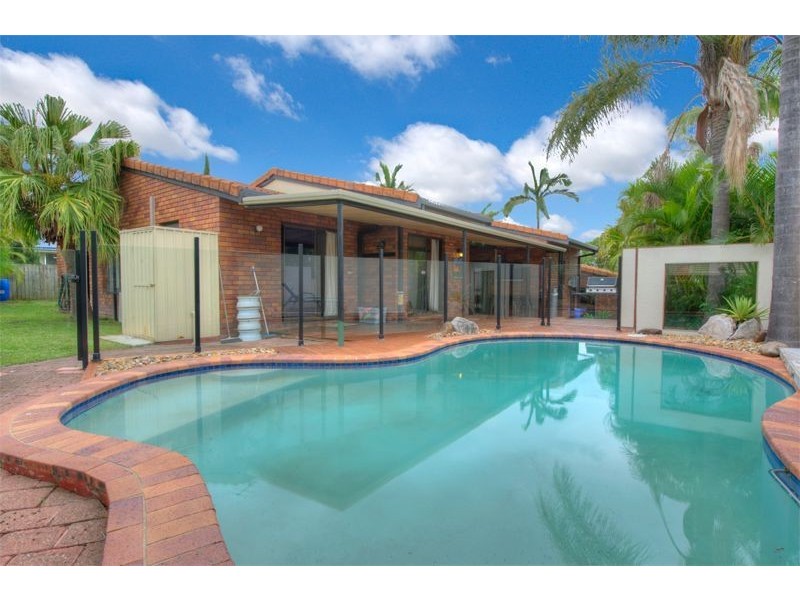 13 Latrobe Avenue, Helensvale QLD 4212