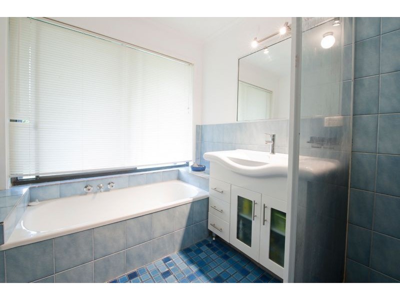 13 Latrobe Avenue, Helensvale QLD 4212