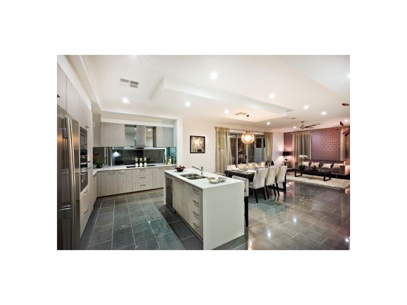 6 Dunraven Drive, Pimpama QLD 4209