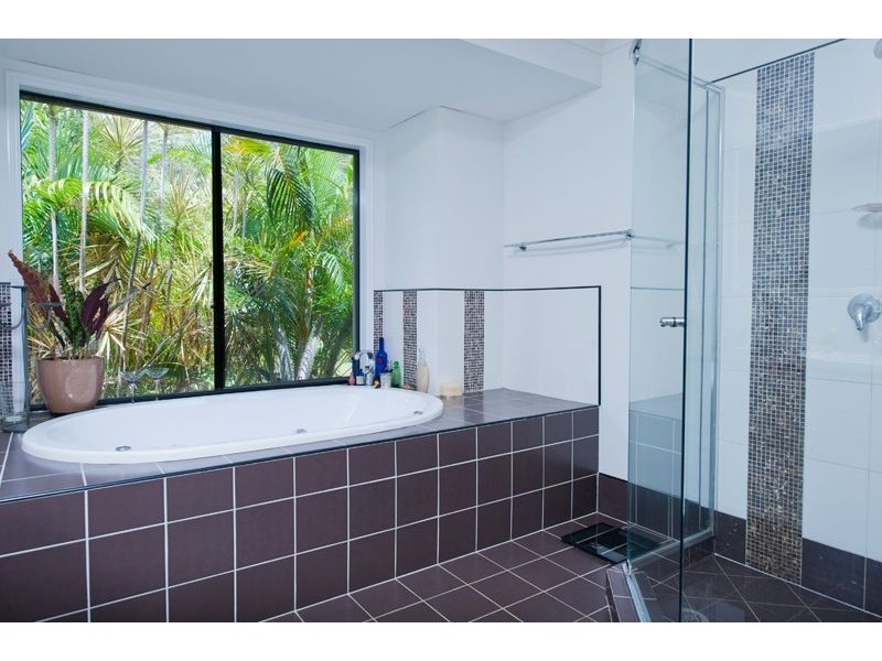 8 Yamanie Court, Nerang QLD 4211