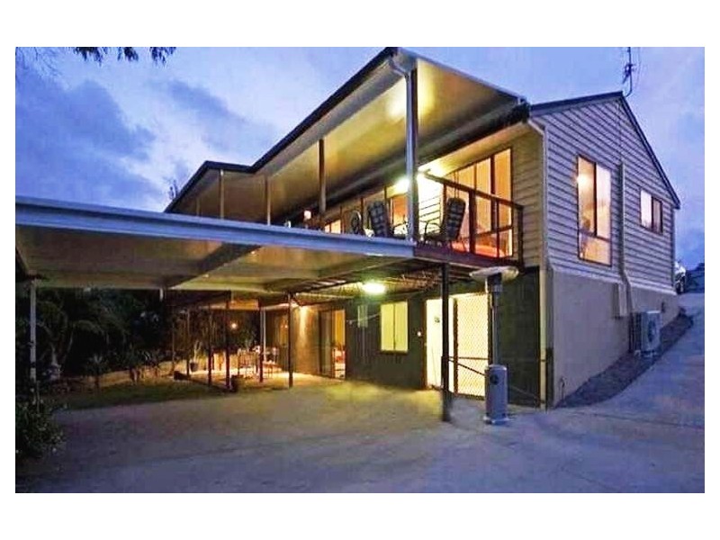 9 Leura Place, Helensvale QLD 4212