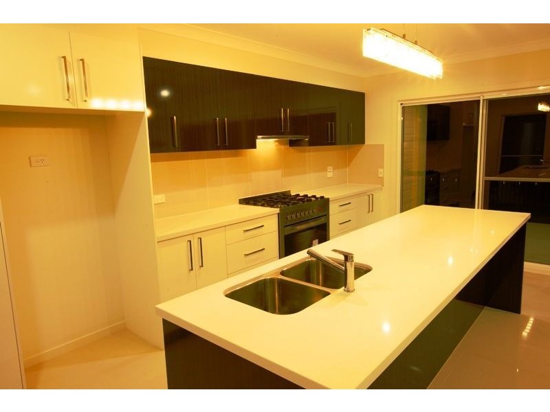 23 Bunderoo Circuit, Pimpama QLD 4209
