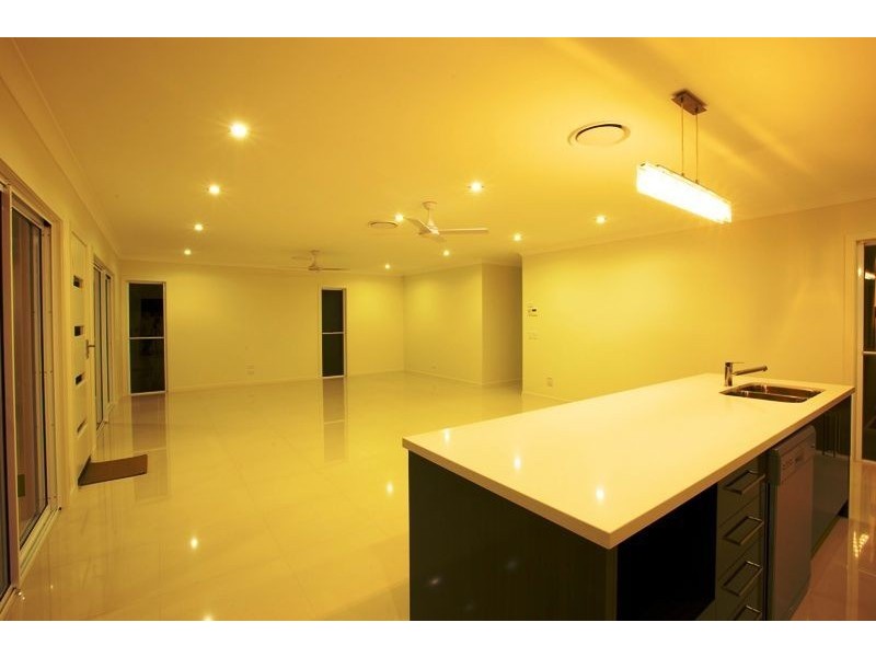 23 Bunderoo Circuit, Pimpama QLD 4209