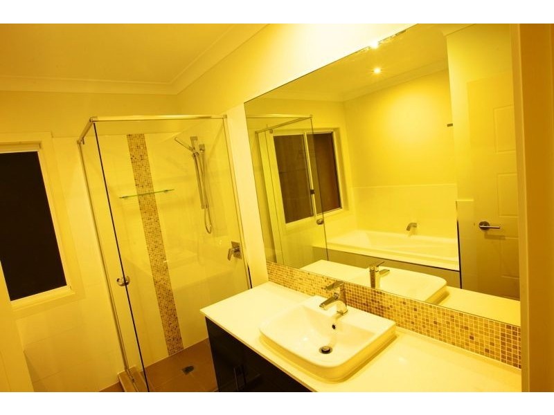 23 Bunderoo Circuit, Pimpama QLD 4209