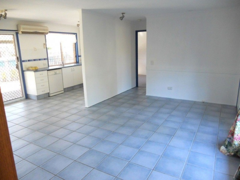 61 Village Way, Oxenford QLD 4210