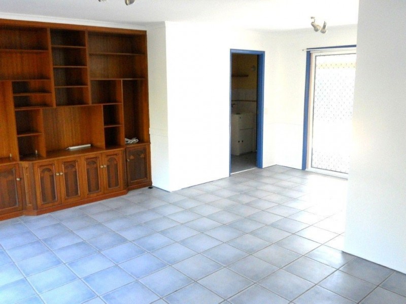 61 Village Way, Oxenford QLD 4210