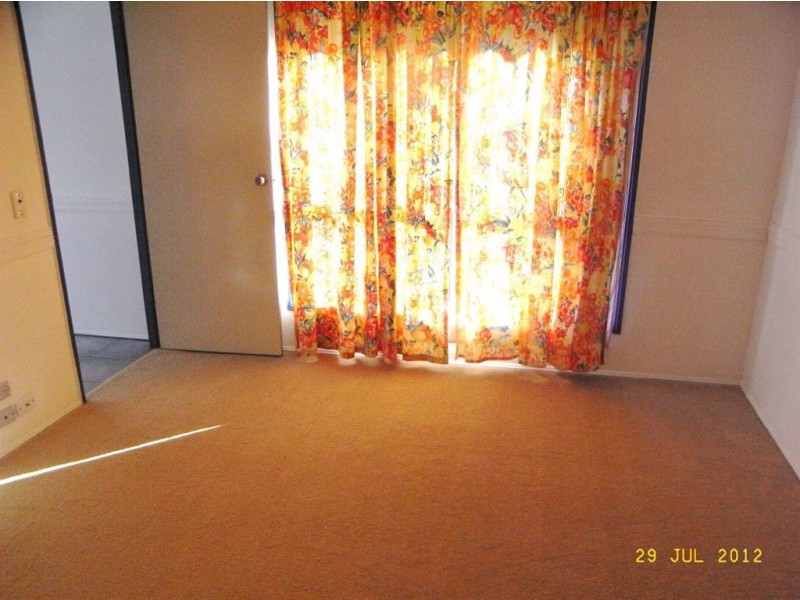 61 Village Way, Oxenford QLD 4210