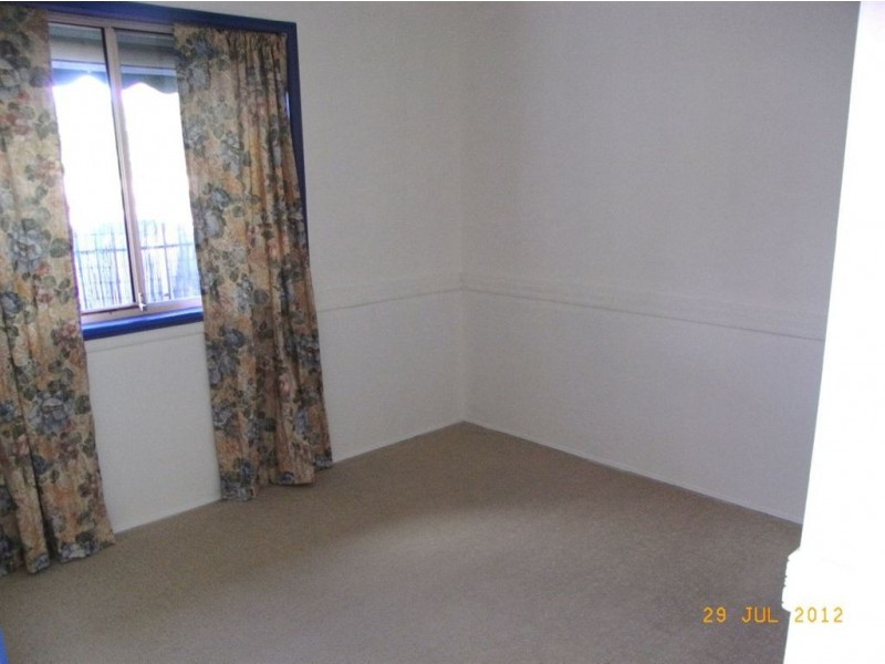 61 Village Way, Oxenford QLD 4210