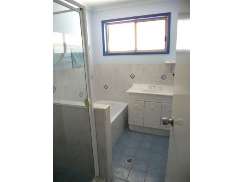 61 Village Way, Oxenford QLD 4210