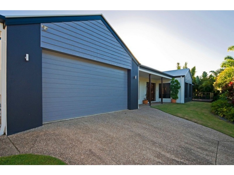 1 Ballyhoo Lane, Coomera Waters QLD 4209