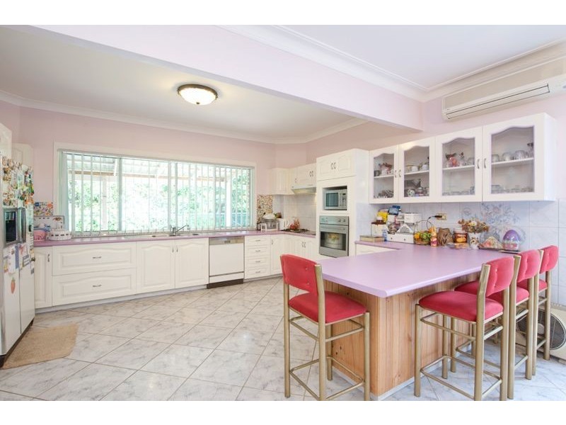 20 Narrabri Court, Gaven QLD 4211