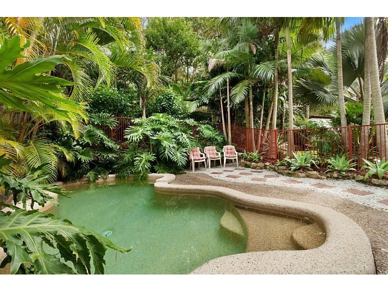 9 Urangan Court, Helensvale QLD 4212