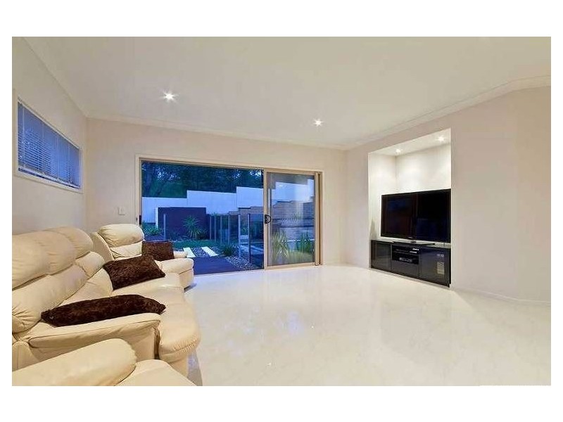18 Rustyplum Court, Reedy Creek QLD 4227