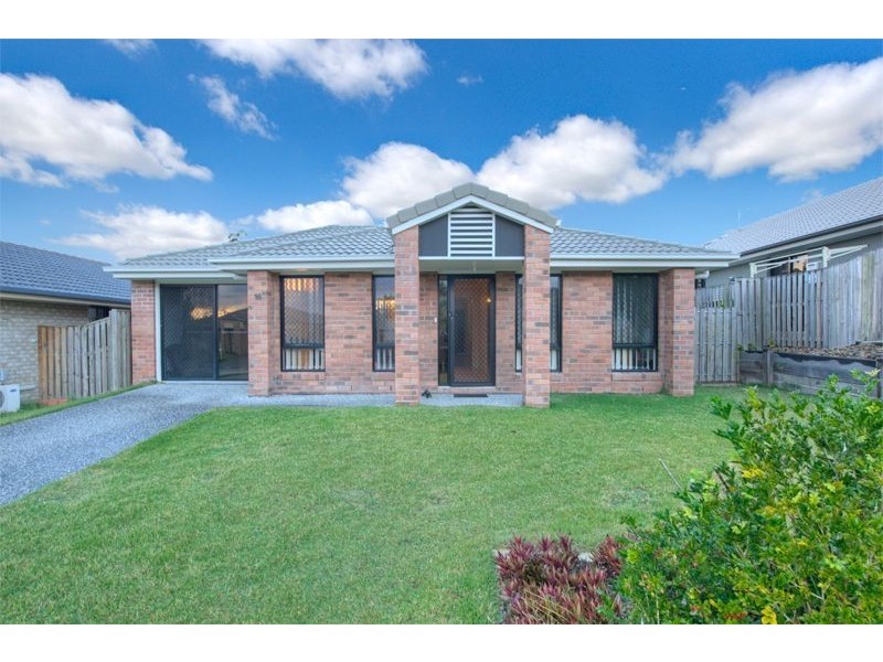 16 Starkey Street, Pacific Pines QLD 4211