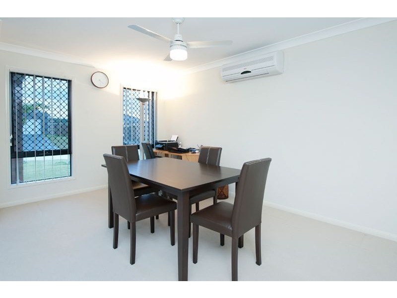 16 Starkey Street, Pacific Pines QLD 4211