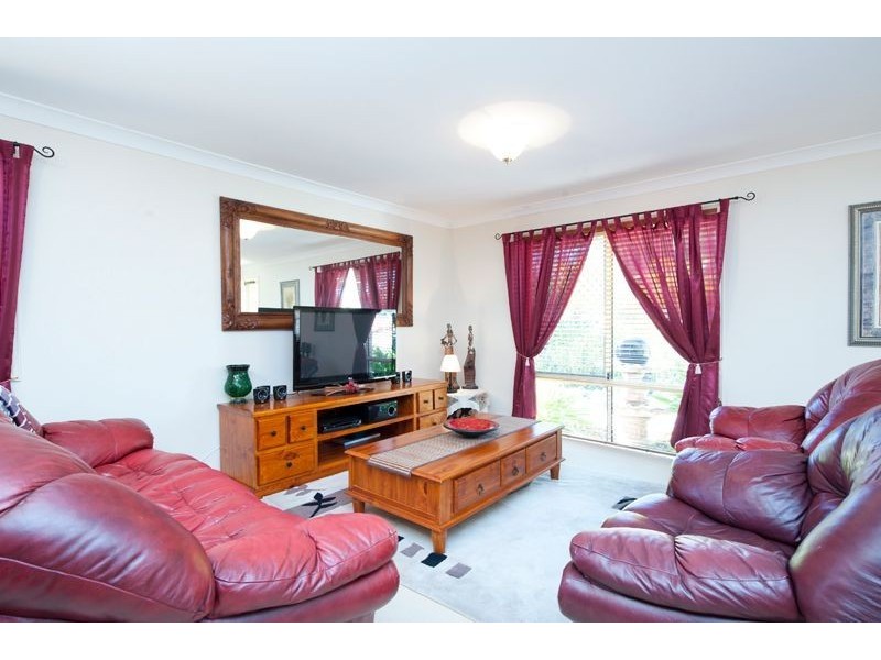 26 Cootharaba Drive, Helensvale QLD 4212