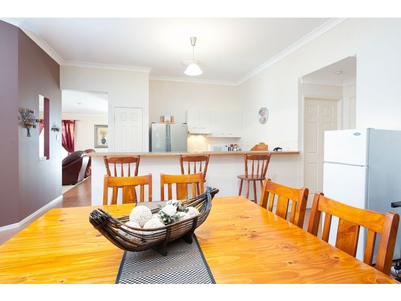 26 Cootharaba Drive, Helensvale QLD 4212
