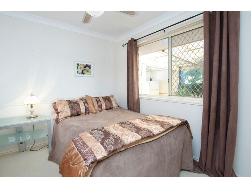 26 Cootharaba Drive, Helensvale QLD 4212