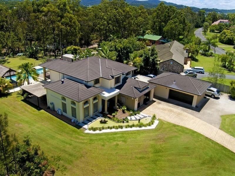 82 Rivertree Avenue, Helensvale QLD 4212