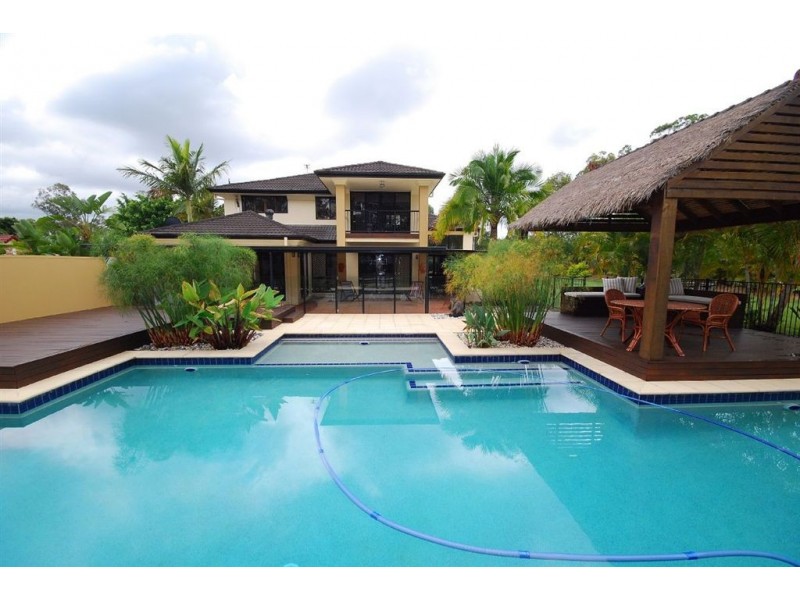 82 Rivertree Avenue, Helensvale QLD 4212