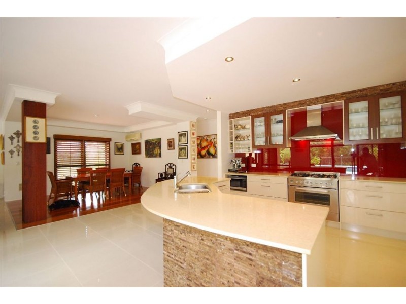 82 Rivertree Avenue, Helensvale QLD 4212