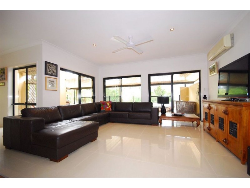 82 Rivertree Avenue, Helensvale QLD 4212