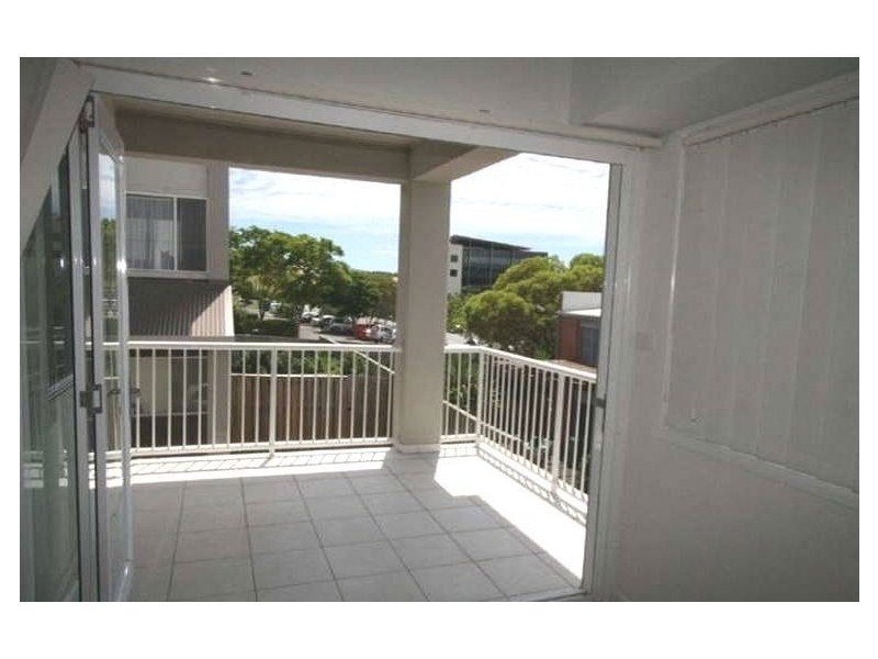 6/8 Alexandrina Drive, Varsity Lakes QLD 4227