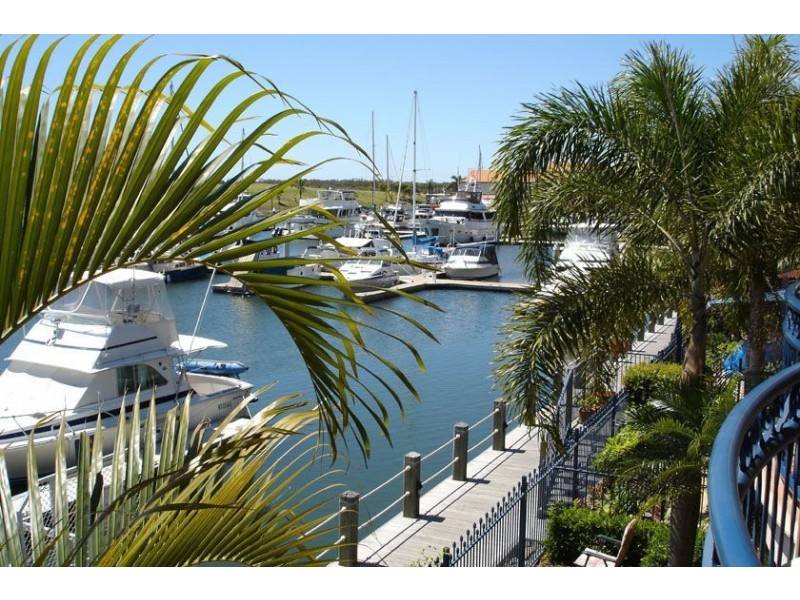 69/13 John Lund Drive, Hope Island QLD 4212