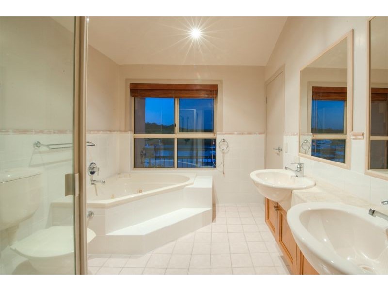 69/13 John Lund Drive, Hope Island QLD 4212