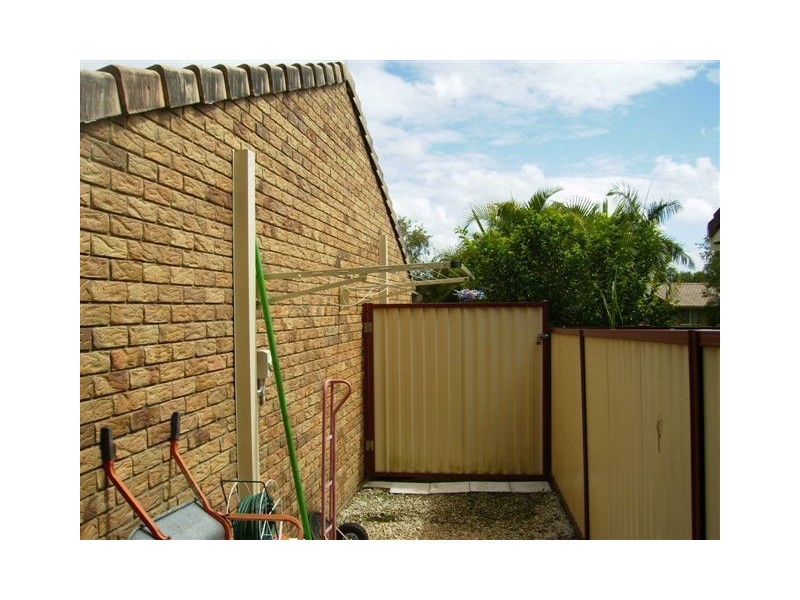 2/14 Illusion Court, Oxenford QLD 4210