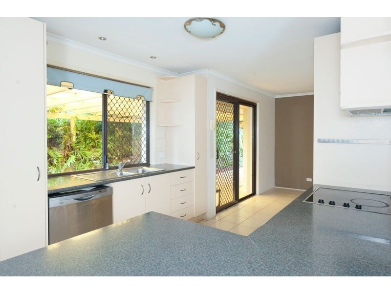 2 Atherton Court, Helensvale QLD 4212