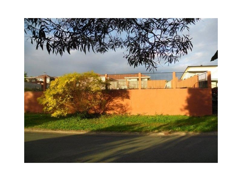 11 Sheffield Circuit, Pacific Pines QLD 4211