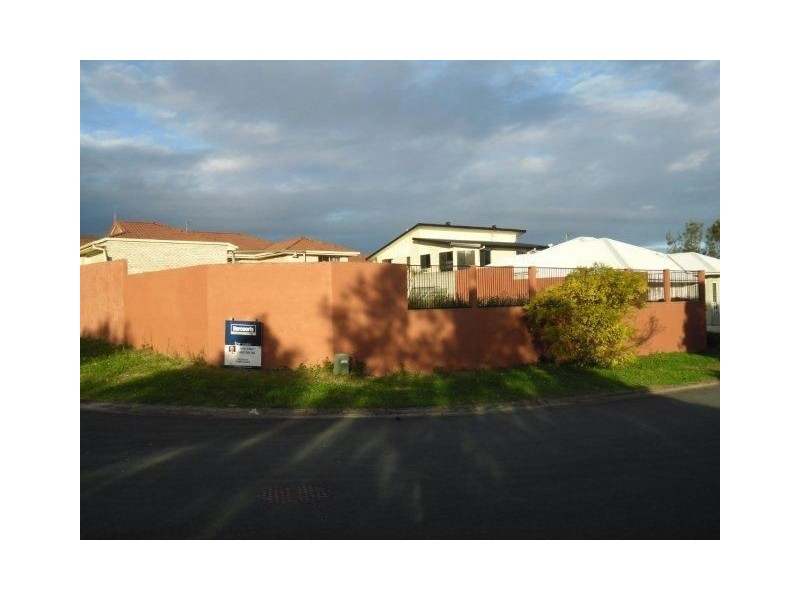 11 Sheffield Circuit, Pacific Pines QLD 4211