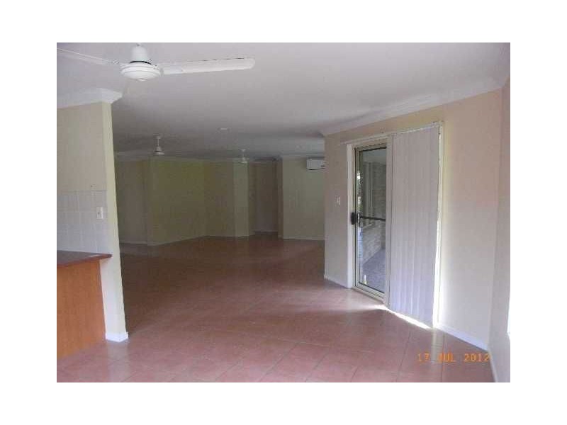 15 Feathertop Crescent, Pacific Pines QLD 4211