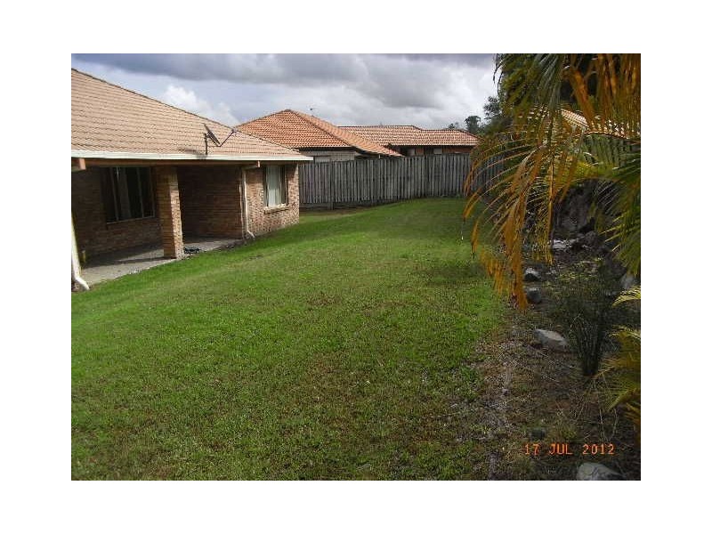 15 Feathertop Crescent, Pacific Pines QLD 4211