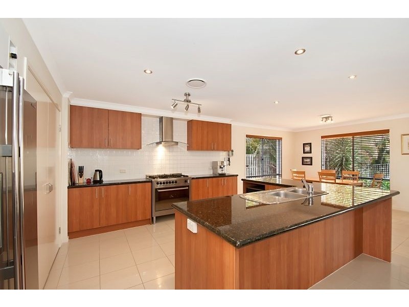 32 Salvado Drive, Pacific Pines QLD 4211