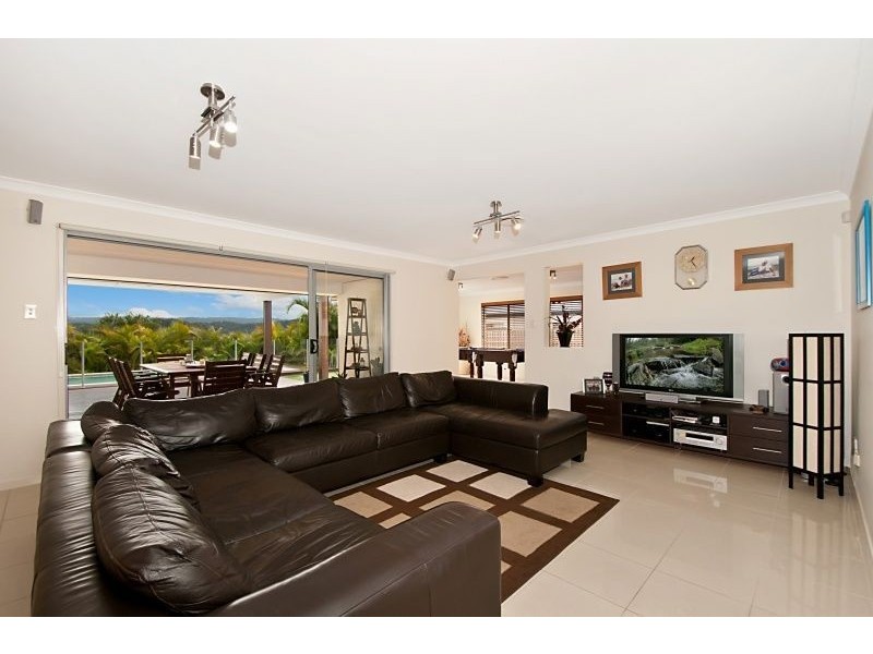 32 Salvado Drive, Pacific Pines QLD 4211