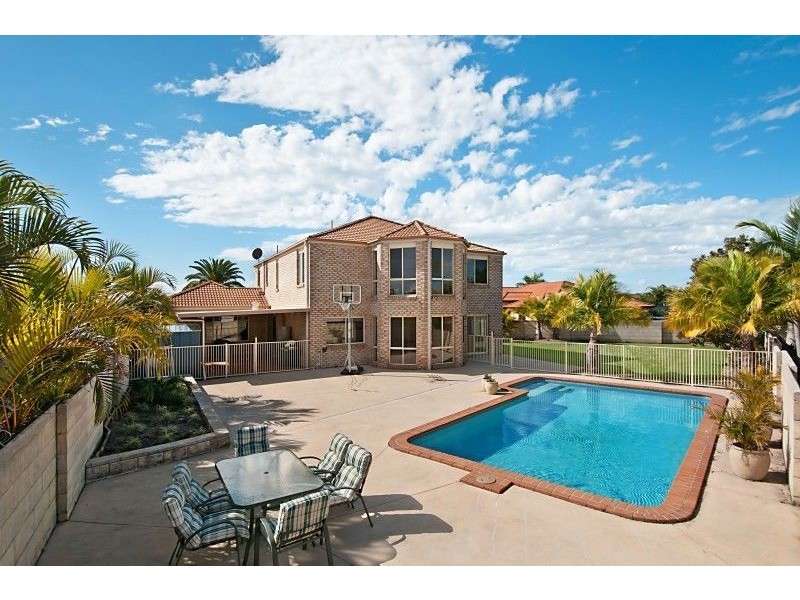 3 Tammy Court, Helensvale QLD 4212