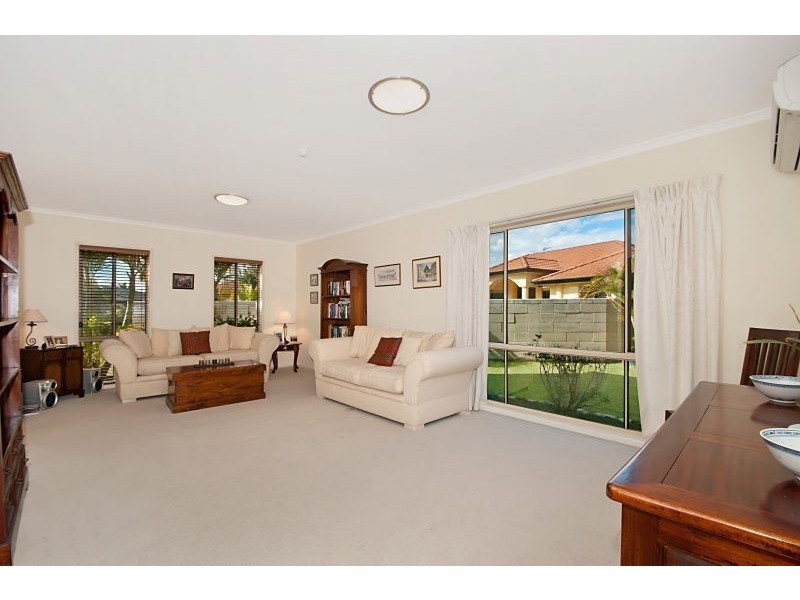 3 Tammy Court, Helensvale QLD 4212