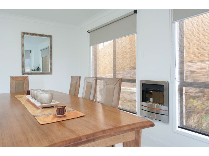 22 Pago Terrace, Pacific Pines QLD 4211