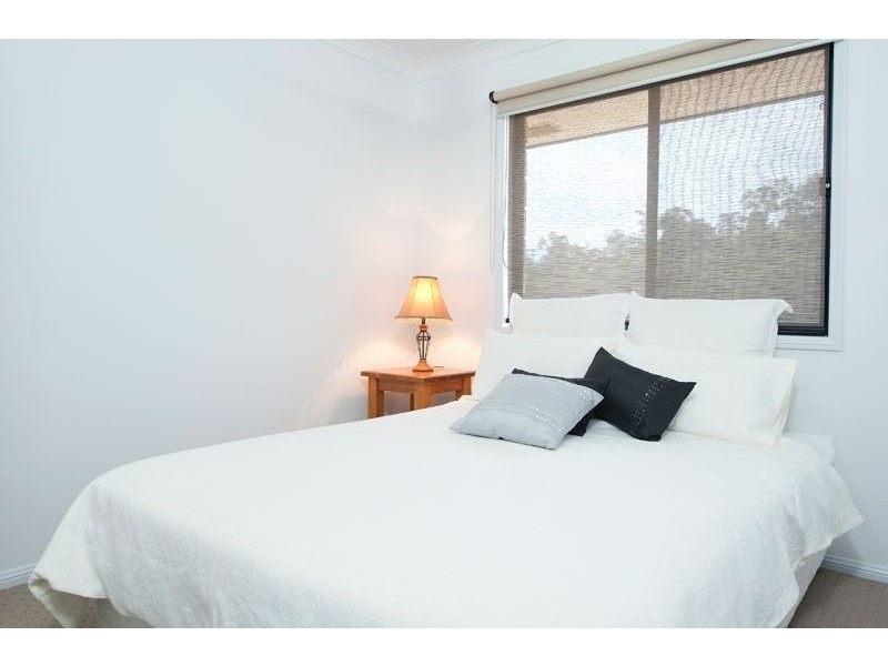 22 Pago Terrace, Pacific Pines QLD 4211